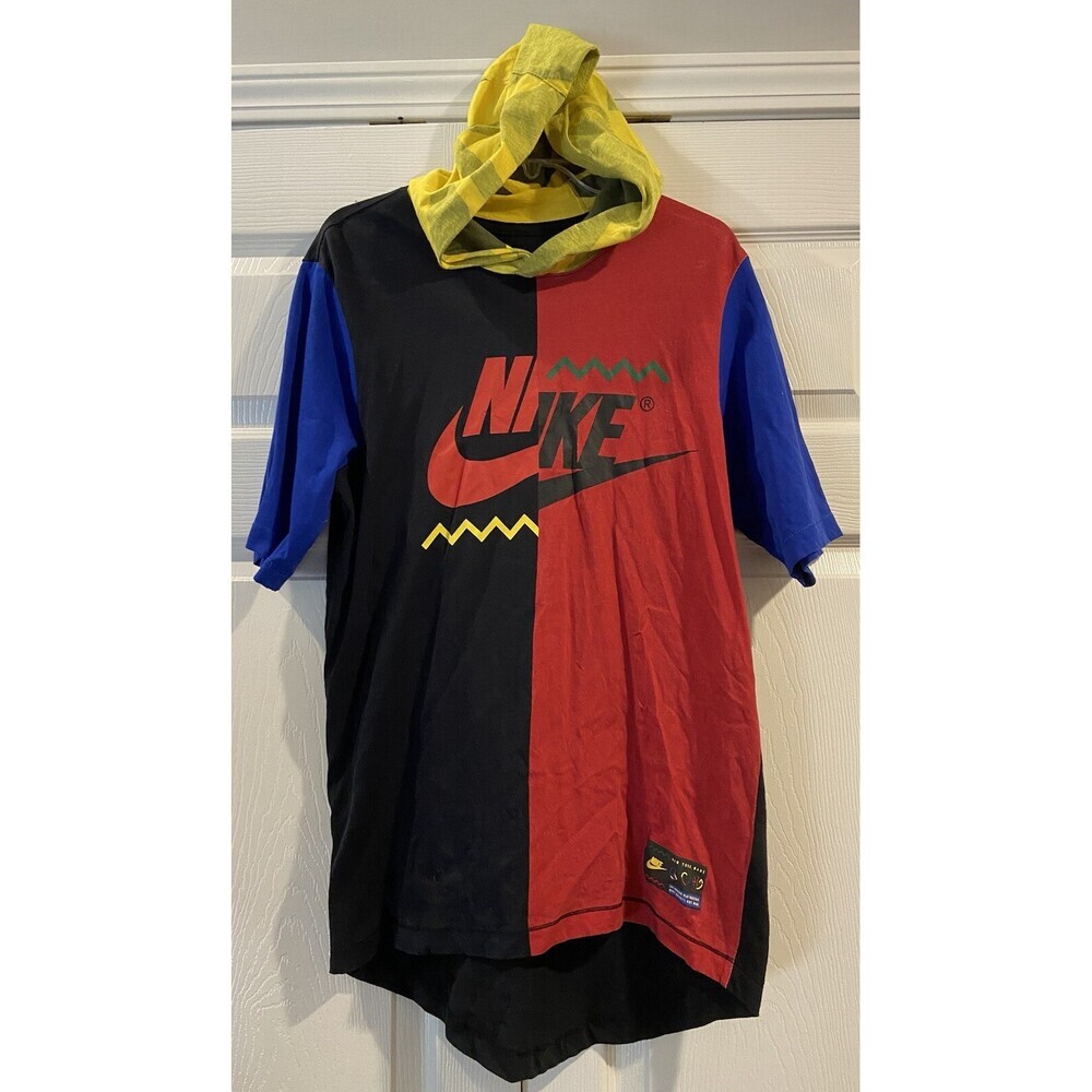 Nike TEE NYC Wildcard Hooded T-Shirt 90s Retro AR0230-010 Multicolor SMALL Men